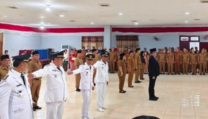 bupati nias selatan lantik pj sekda, pejabat administrator dan fungsional