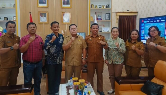 wakil ketua dprd siantar frengki boy saragih dan wali kota dukung pesparawi sekolah minggu gkps