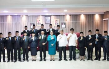 bupati taput lantik pejabat, ditenggat serahkan program konkret dalam sepekan