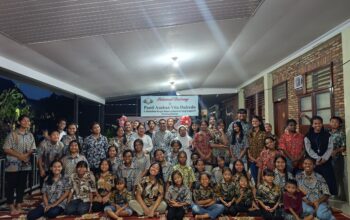 di usia 23 tahun, influencer disabilitas reinhard raji manurung rayakan ulang tahun bersama anak panti asuhan