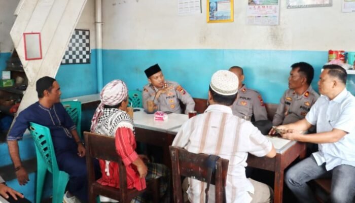 kapolres sidimpuan tampung keluhan warga soal pungli pasar sagumpal bonang