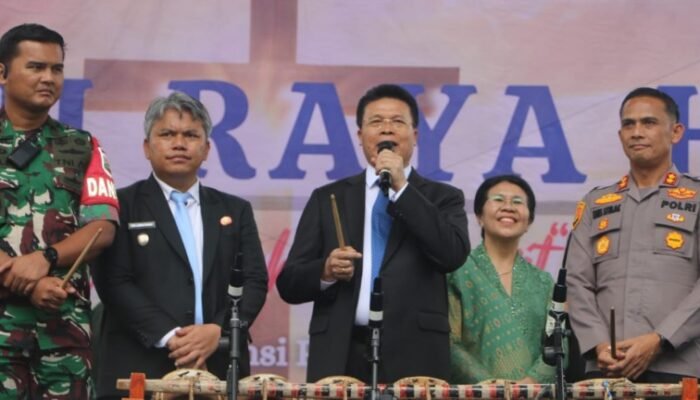 pemkab taput gandeng hkbp bangun generasi digital dan kembangkan wisata salib kasih