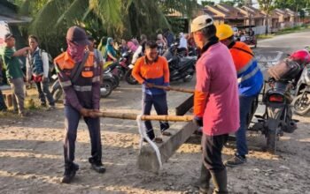 pt kereta api indonesia (kai) divisi regional (divre) i sumatera utara (sumut) terus mengakselerasi program penataan jalur melalui penertiban perlintasan sebidang. langkah ini merupakan komitmen berkelanjutan perusahaan dalam memperkuat aspek keselamatan perjalanan kereta api dan masyarakat pengguna jalan.
