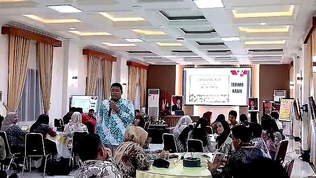 direktorat pembinaan peran serta masyarakat komisi pemberantasan korupsi (kpk) gelar diklat kelas pemuda antikorupsi se-sumatera utara pada 6-7 mei 2026 lalu di aula balai pengembangan kompetensi kementerian pekerjaan umum, jalan sakti lubis, medan.