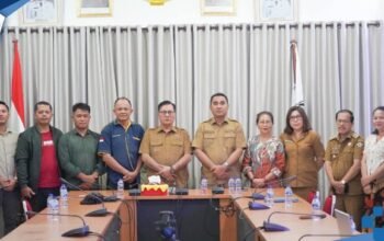 bupati nias selatan, sokhiatulo laia, bersama wakil bupati yusuf nache menerima audiensi panitia maenamolo fest 2026 di ruang rapat bupati, jalan arah sorake km 5, teluk dalam, selasa (12/5/2026).