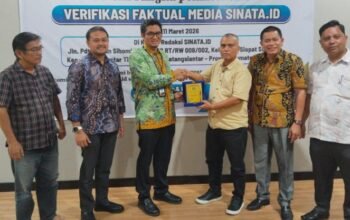 untuk menjalin silaturahmi, kepala perwakilan bank indonesia (bi) pematangsiantar, ahmadi rahman beserta staf, kunjungi kantor redaksi sinata.id di jalan justin sihombing, kelurahan siopat suhu, kecamatan siantar timur, kota pematangsiantar, selasa (12/4/2026).