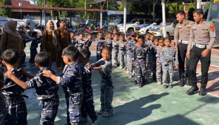 polres sibolga edukasi murid tk oswald siahaan soal keselamatan berkendara