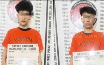 tengah malam, 2 pemuda di siantar ditangkap polisi, bb 8 butir ekstasi