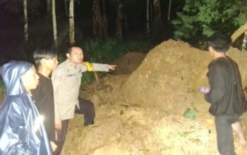 longsor terjang batangtoru, ibu dan anak hilang tertimbun material
