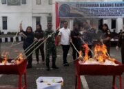 Kejari siantar musnahkan bb narkoba dan sajam, ini rinciannya kejari siantar musnahkan bb narkoba dan sajam, ini rinciannya