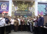 Revisi uupa dibahas di dpr ri, gubernur aceh hadiri rdp banleg revisi uupa dibahas di dpr ri, gubernur aceh hadiri rdp banleg