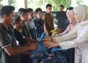 polres pakpak bharat salurkan daging kurban untuk warga dan personel