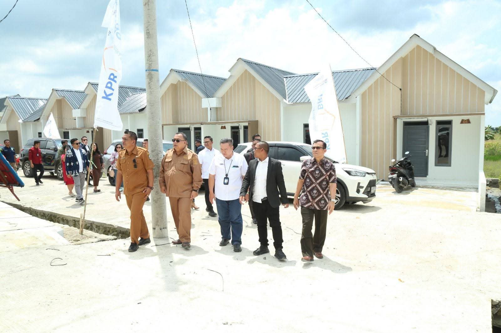 peresmian perumahan di kawasan pertanian tuai sorotan