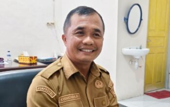 kepala dinas (kadis) pekerjaan umum dan penataan ruang (putr) kabupaten nias selatan, kasiaro ndruru, memberikan klarifikasi terkait informasi yang beredar di media sosial mengenai anggaran publikasi sebesar rp178 juta.