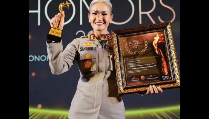 akbp sah udur dinobatkan sebagai sosok inspiratif dan berintegritas