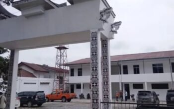 penanganan perkara dugaan mark-up harga pembelian lahan dan gedung eks rumah singgah covid-19 di kota pematangsiantar telah diambil alih kejaksaan tinggi sumatera utara (kejatisu).
