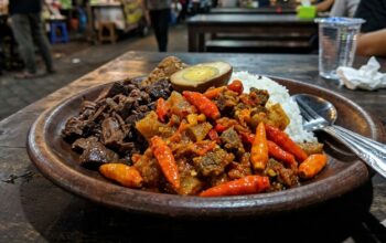 15 kuliner nusantara favorit grabfood 2026, ada gudeg mercon dan kwetiau medan