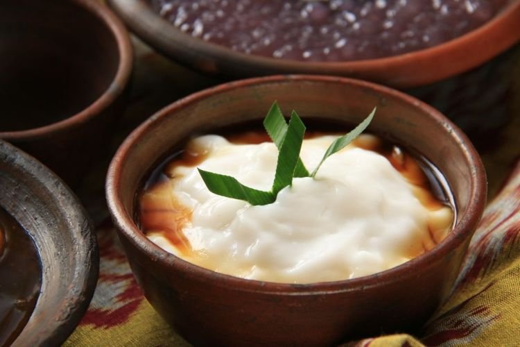 bubur sumsum tetap digemari, warisan kuliner nusantara tak lekang zaman