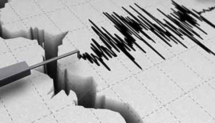 gempa m 4,8 guncang sigi, warga palu panik berhamburan keluar rumah