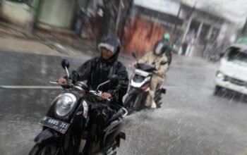 Bmkg peringatkan hujan lebat dan angin kencang 12-18 mei 2026, ini daftar wilayah terdampak bmkg peringatkan hujan lebat dan angin kencang 12-18 mei 2026, ini daftar wilayah terdampak
