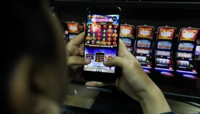 komdigi blokir 3,45 juta situs judi online, perputaran dana turun rp114 triliun