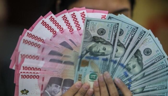 rupiah tembus rp17.812 per dolar as, tekanan global dan domestik masih tinggi