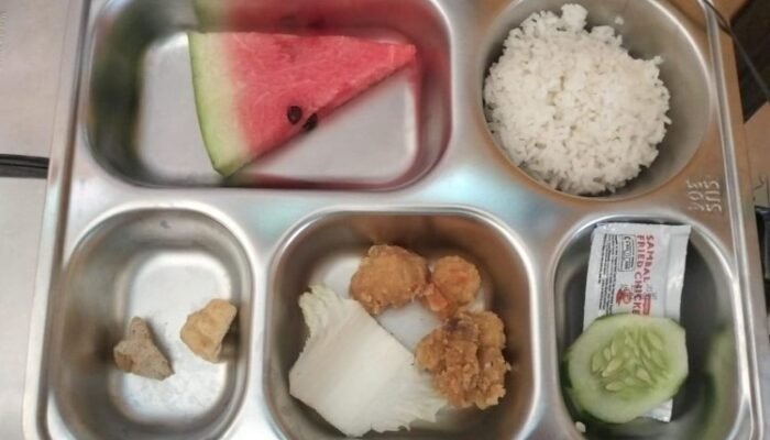 mbg diduga basi di trisakti dan tridarma, koordinator sppg pematangsiantar bungkam