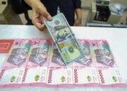 rupiah melemah ke rp17.600 per dollar as, harga kebutuhan diprediksi naik