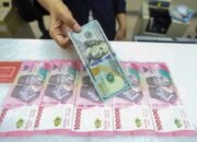 Rupiah diprediksi tembus rp18. 000 per dollar as, tekanan ekonomi kian berat rupiah diprediksi tembus rp18.000 per dollar as, tekanan ekonomi kian berat