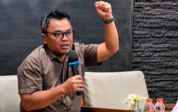Islah bahrawi mengaku dibuntuti otk, sebut rumahnya dipantau selama 10 hari islah bahrawi mengaku dibuntuti otk, sebut rumahnya dipantau selama 10 hari