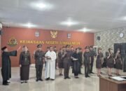 14 asn kejari simalungun resmi disumpah, siap jalankan tugas dengan integritas 14 asn kejari simalungun resmi disumpah, siap jalankan tugas dengan integritas