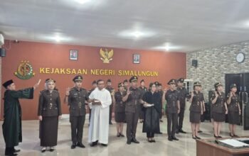 14 asn kejari simalungun resmi disumpah, siap jalankan tugas dengan integritas