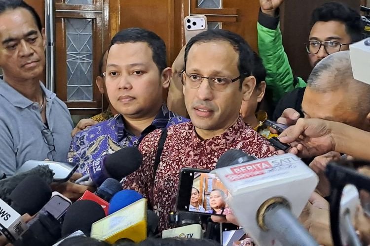 kasus nadiem makarim dan dugaan white collar crime dalam pengadaan chromebook