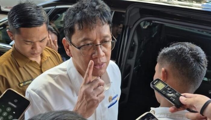 menkeu purbaya dikabarkan dirawat di rs, ini profil dan sepak terjangnya