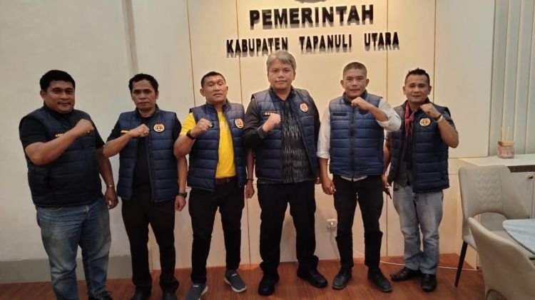 orang tua di taput rindukan sma unggulan, pwi bonapasogit sampaikan aspirasi ke wabup