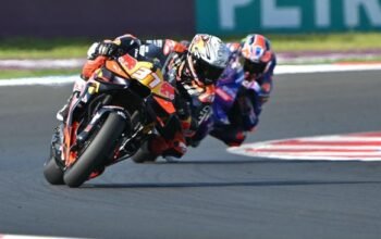 pedro acosta rebut pole motogp catalunya 2026, veda ega tembus 13 besar moto3