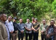 bupati humbahas tinjau sumber air paranginan selatan, dorong akses air bersih warga