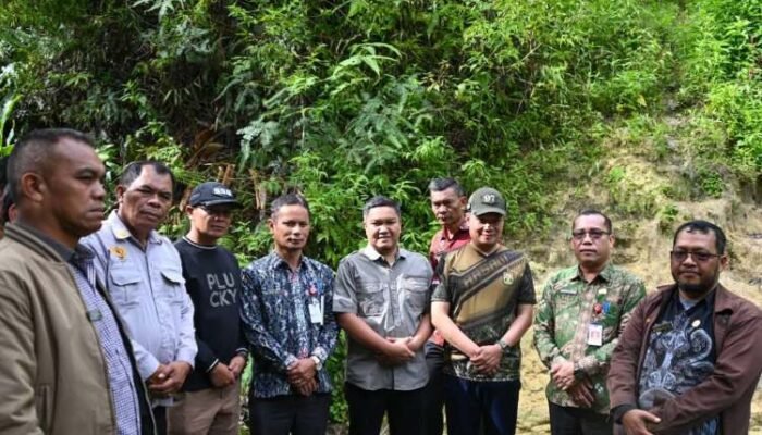 bupati humbahas tinjau sumber air paranginan selatan, dorong akses air bersih warga