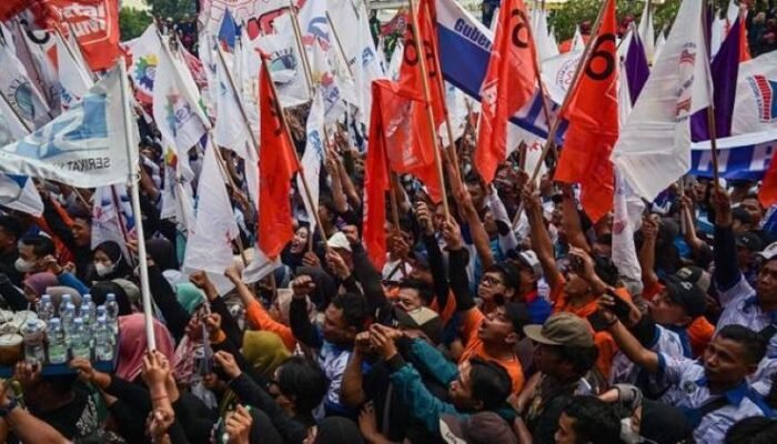 peringatan hari buruh 2026, pdip soroti upah dan jaminan kerja buruh