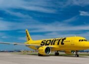 spirit airlines tutup operasi, ribuan karyawan terdampak dan penumpang terlantar