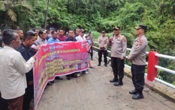 kapolres simalungun resmikan jembatan merah putih presisi, warga kini lebih aman