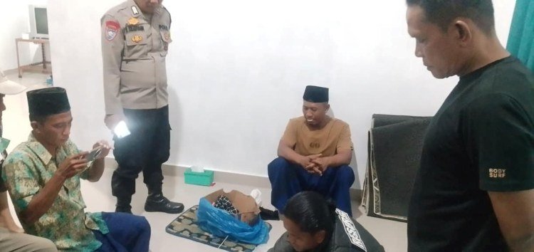 diduga jadi sarang narkoba, gubuk di laut tador dibakar warga batu bara