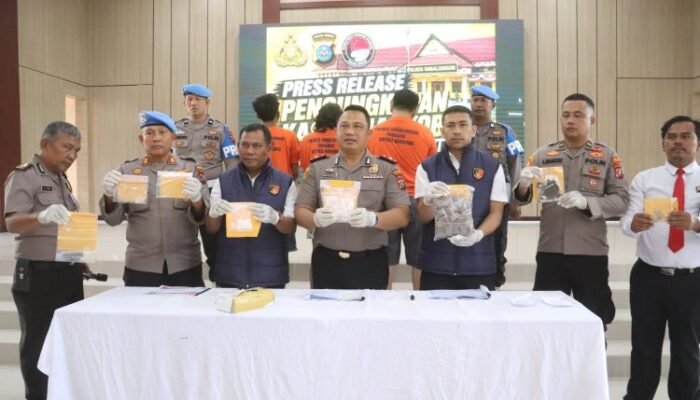 sepekan, polres simalungun ungkap 11 kasus narkoba dan tangkap 13 tersangka