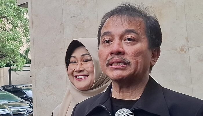 kasus ijazah jokowi memanas, polda metro jaya pertanyakan permintaan penghentian