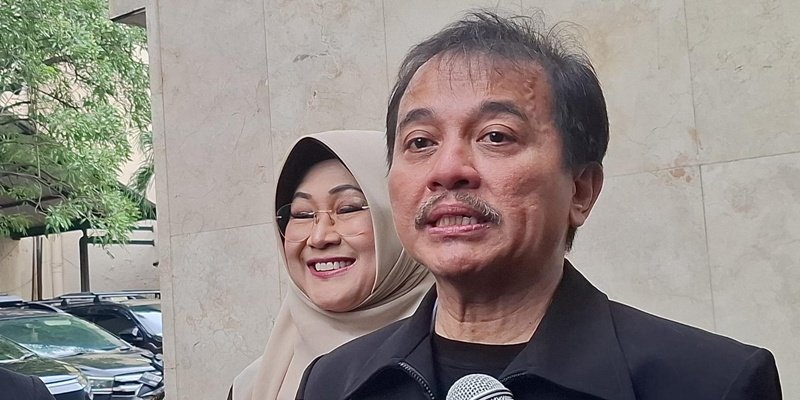 kasus ijazah jokowi memanas, polda metro jaya pertanyakan permintaan penghentian