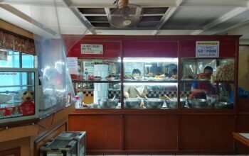 tujuh kuliner legendaris blok m yang tetap ramai hingga kini