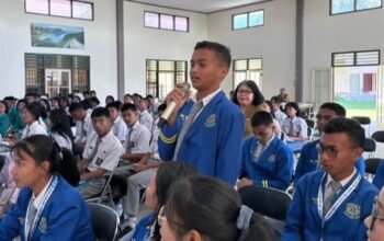 pemkab taput sosialisasikan etika dan budaya politik bagi pemilih pemula
