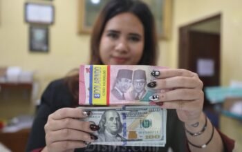 rupiah dibuka melemah ke rp17.738 per dolar as, pasar tunggu keputusan bi