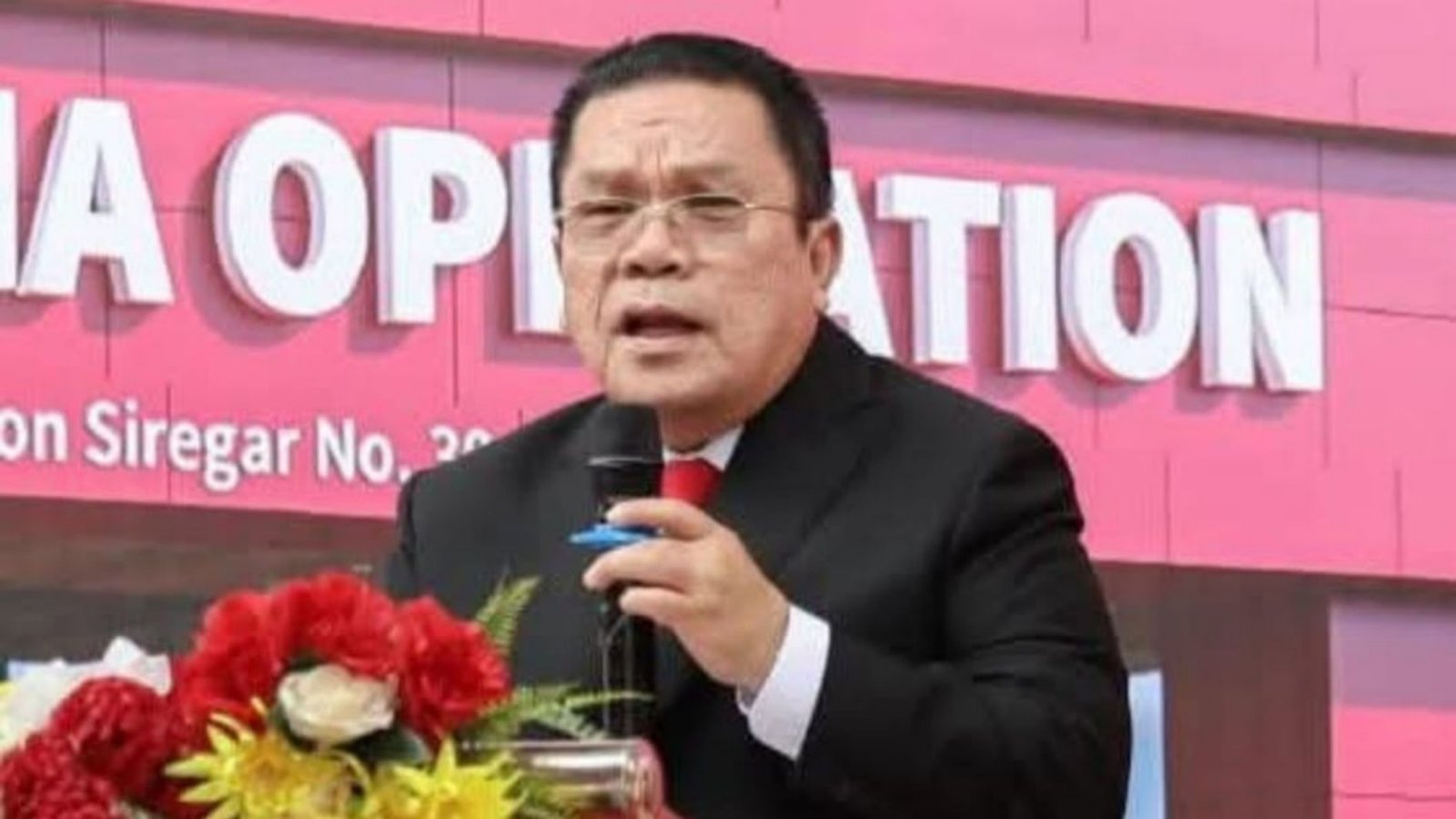 sorotan publik atas gaya komunikasi wali kota wesly silalahi, konsistensi antara pesan religi dan kepemimpinan dipertanyakan