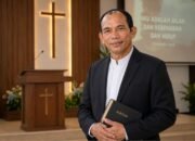 pentingnya kekudusan dalam kehidupan sehari-hari menurut alkitab: cara hidup kudus di tengah dunia modern